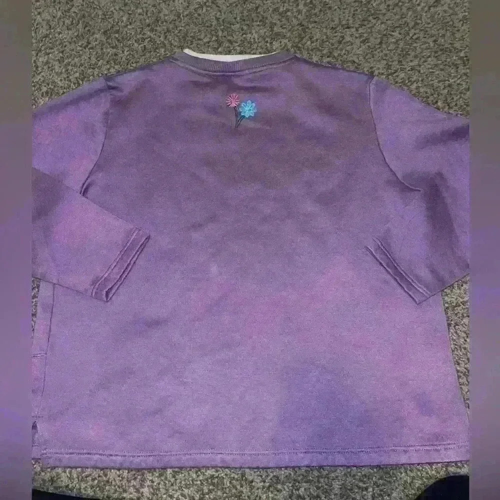 Vintage embroidered “grandma” sweatshirt - Picture 2 of 4